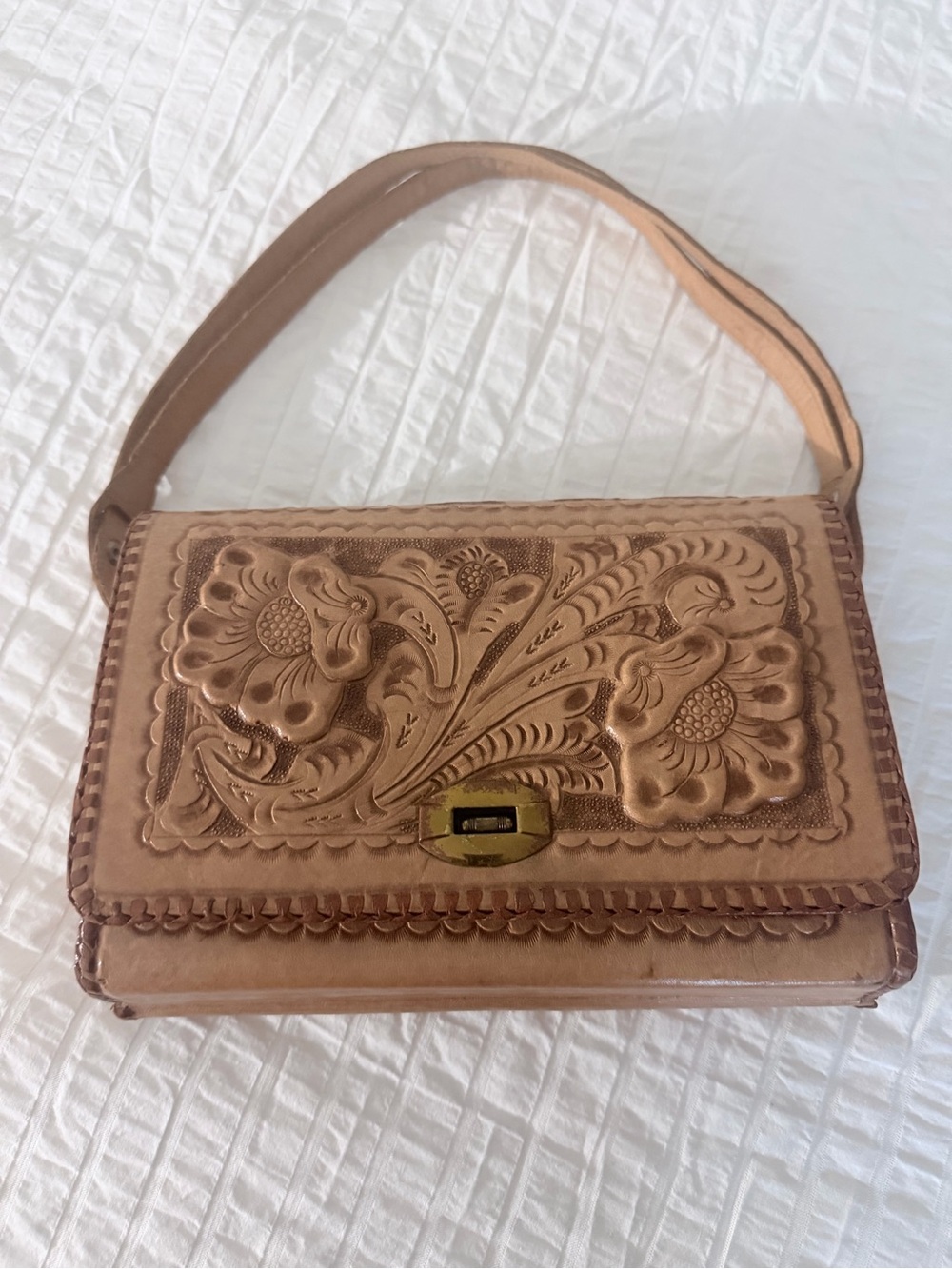Like New Hand-Tooled Floral Leather Shoulder Bag in Tan